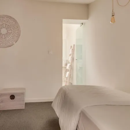 Гостевой дом Chiado 44 4*