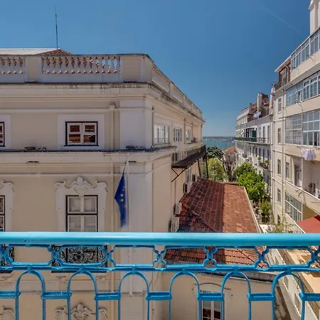 Πανσιόν Chiado 44 4*