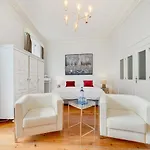 Гостьовий будинок Chiado 44 4*