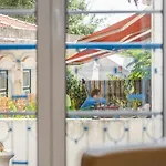Гостьовий будинок Chiado 44 4*